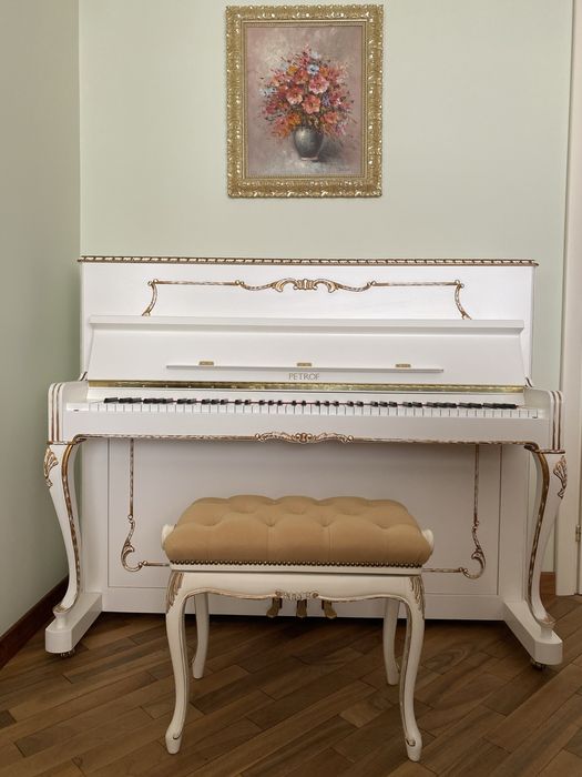Пианино Petrof  со стульчиком. Документы.
