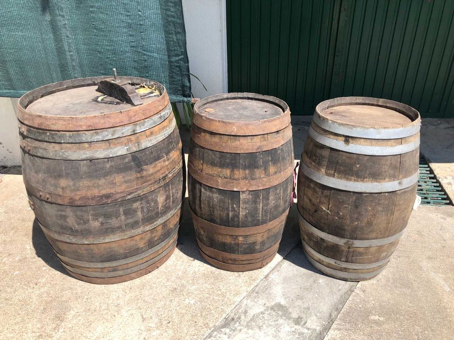 Pipos de Madeira - Para decoração / Depósito de Vinho