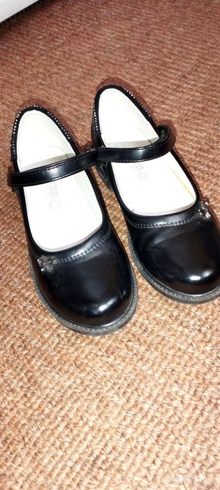 Продам туфлі в гарному стані.