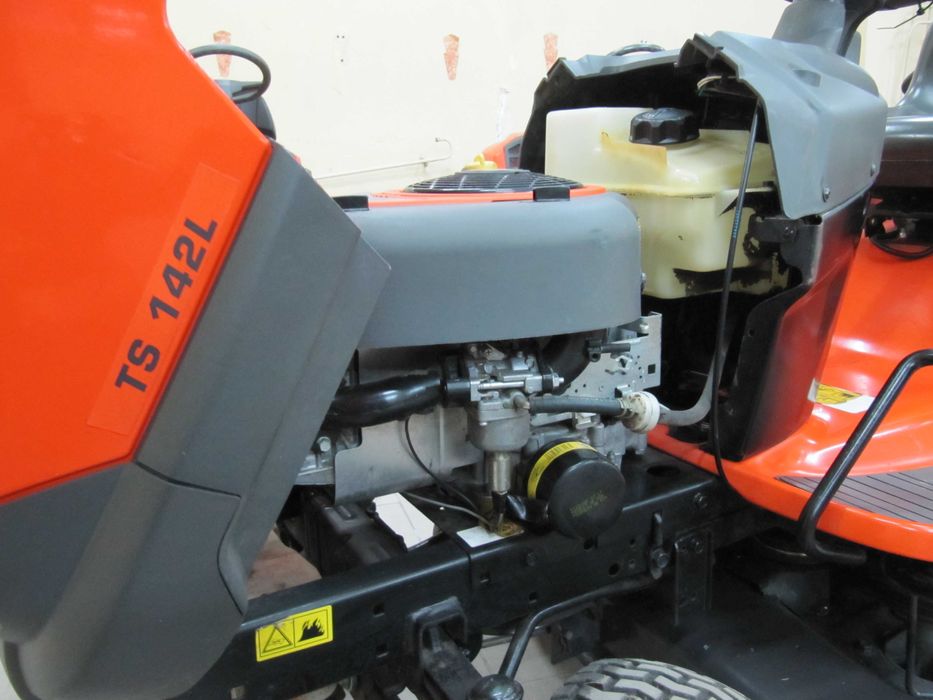 Traktorek kosiarka Husqvarna TS 142L 2018r STAN JAK NOWY