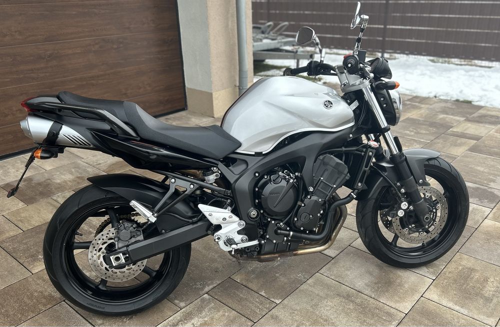 Yamaha FZ6 super stan! FZ6 S2! Warto!