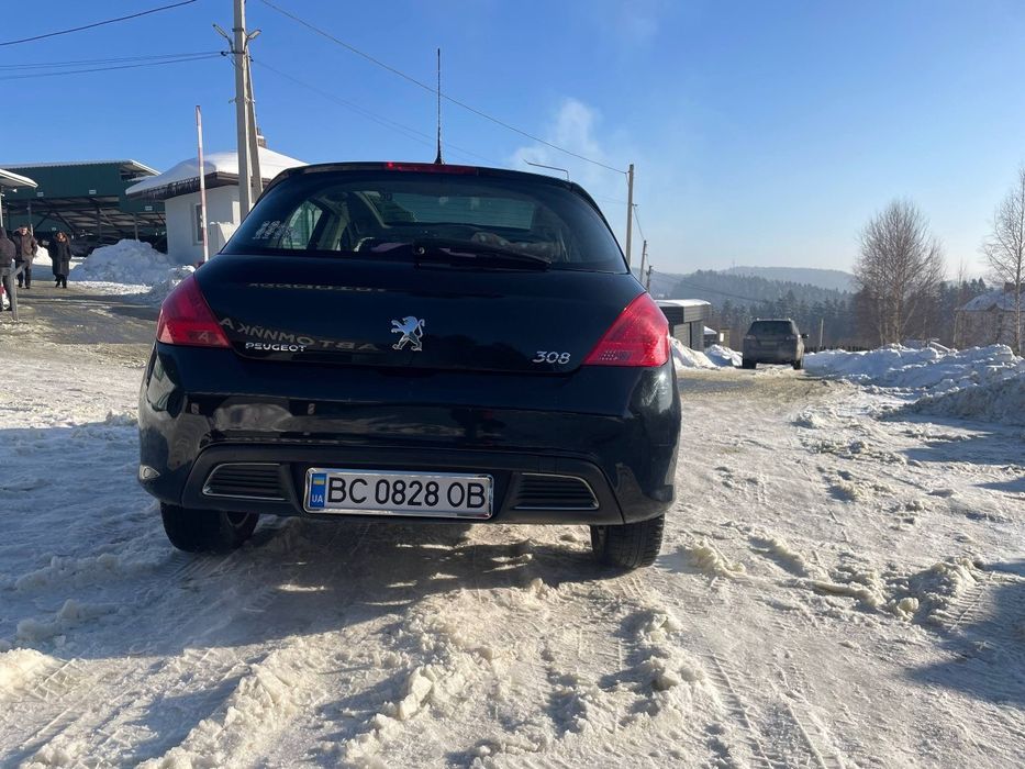 Peugeot 308  2008рік  1.6 бензин