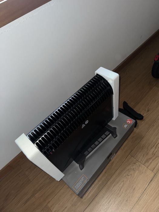 Aquecedor de Convecção Tronic 1800–2000W