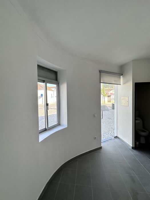 Loja para Alugar no Centro de Vendas Novas