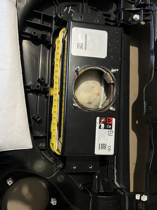 Торпеда панель консоль Tesla Model 3