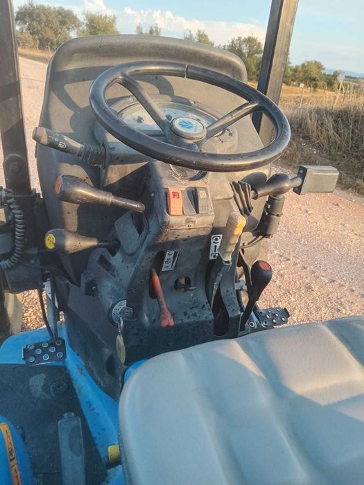 Trator new holand TCE 50 4x4