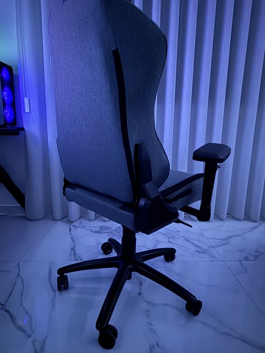 Cadeira gamer nova na caixa
