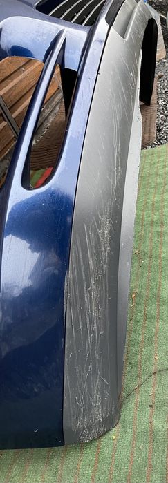 Бампер комплектний Toyota Avensis T_25 03-06р.