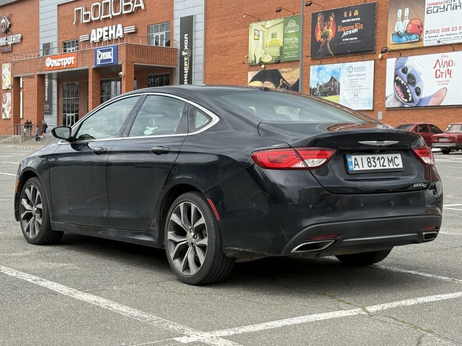 Продаж авто Chrysler 200C