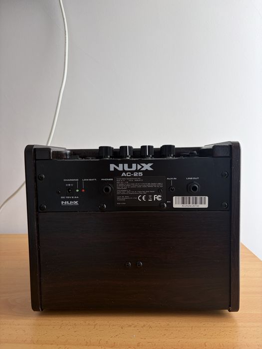 Amplificador acústico usado NUX AC-25