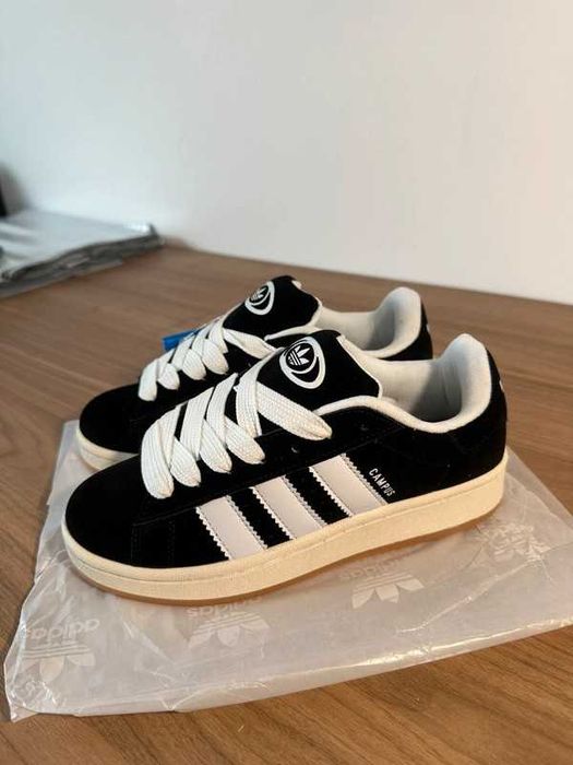 Korn_adidas_originals_CAMPUS_00s Czarny R.40