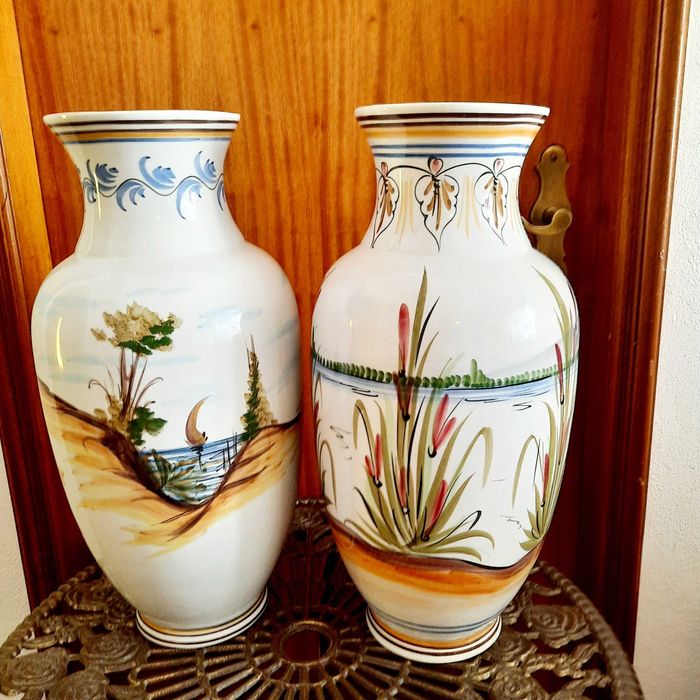 Vaso grande em cerâmica pintado à mão