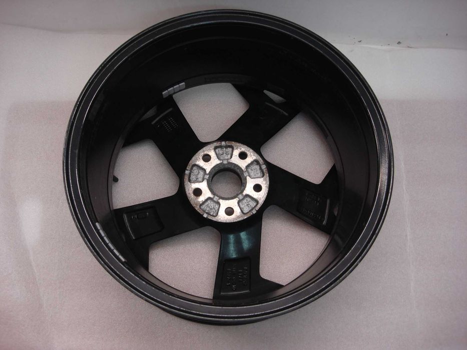 Felga PASSAT B8 18 8JX18 ET44 5X112