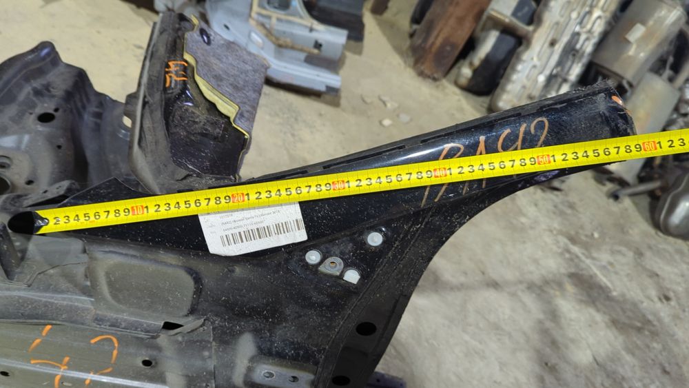 Чверть передня ліва для Hyundai Santa Fe 2017-2019