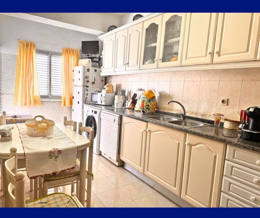 Apartamento com LOGRADOURO para VENDA no FEIJÓ, Almada