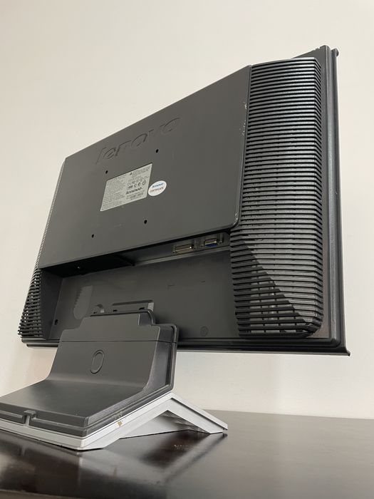 Monitor Lenovo 22”