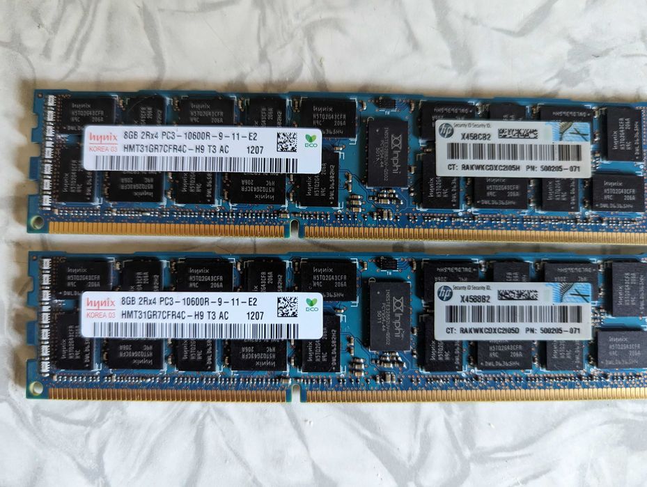 память сервера DDR 3 8GB PC3-10600R (8 од-64 GB )