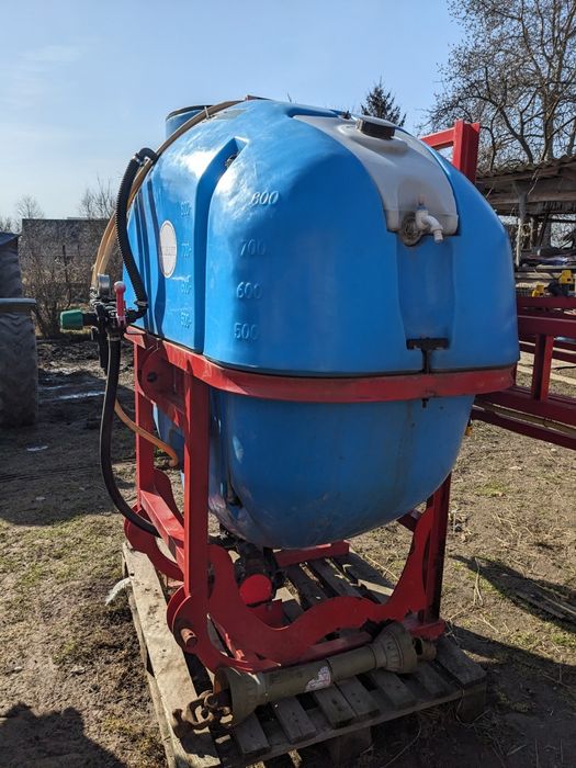 Оприскувач з карданом на 800 л