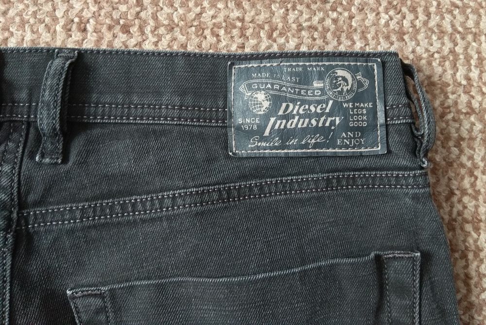 Diesel Tepphar джинсы slim carrot оригинал W32 L32