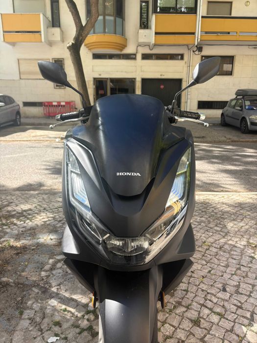 125 CCM Honda PCX Scooter