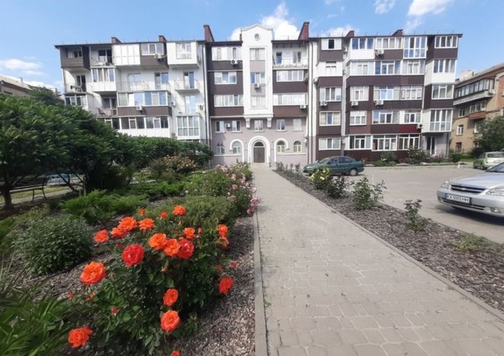 Сдам квартиру посуточно и почасово Харьков.Хтз.Масельского.Косарева 25