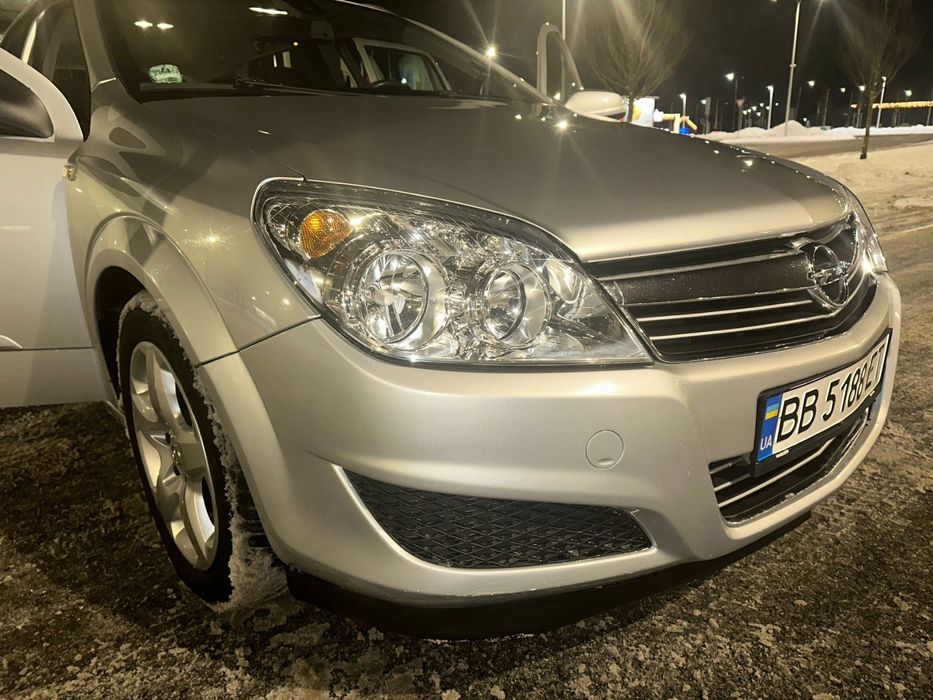 Опель Астра універсал