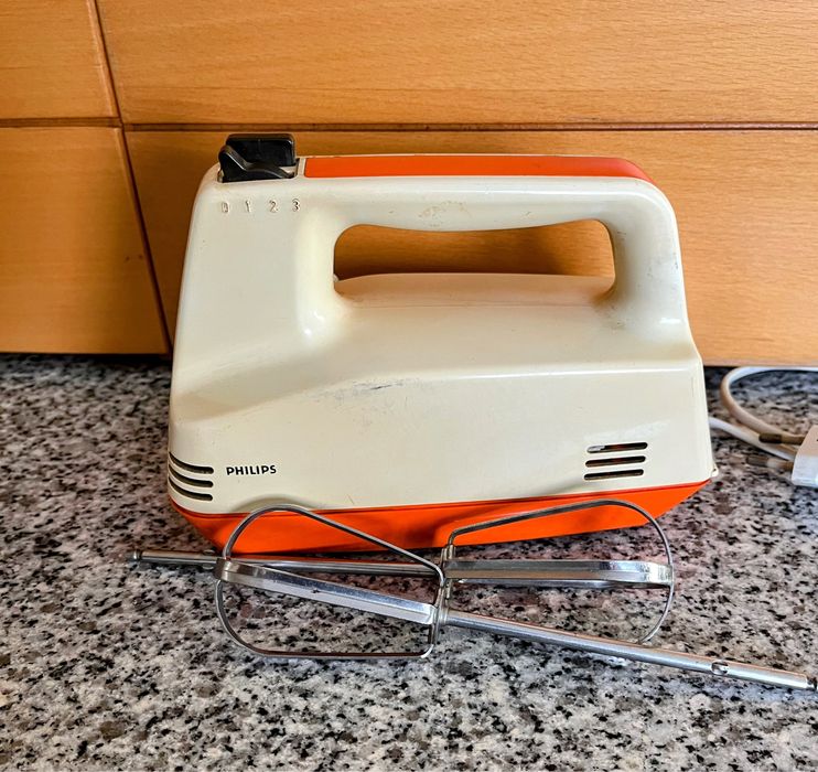 Batedeira Elétrica Philips Vintage
