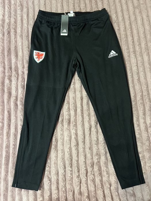 Нові спортивні штани Adidas