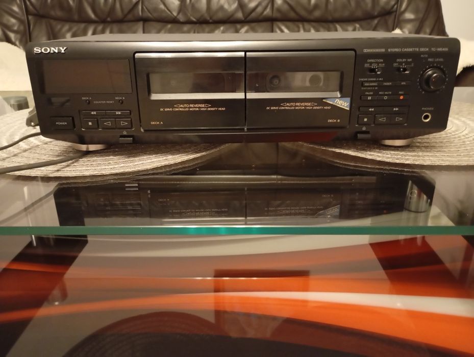 Sprzedam magnetofon Sony. Przedstawiony na zdjęciu.