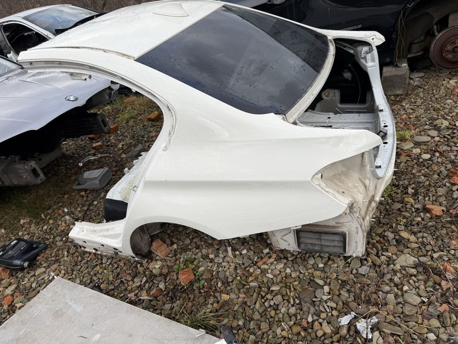 Bmw f30 крило кузов