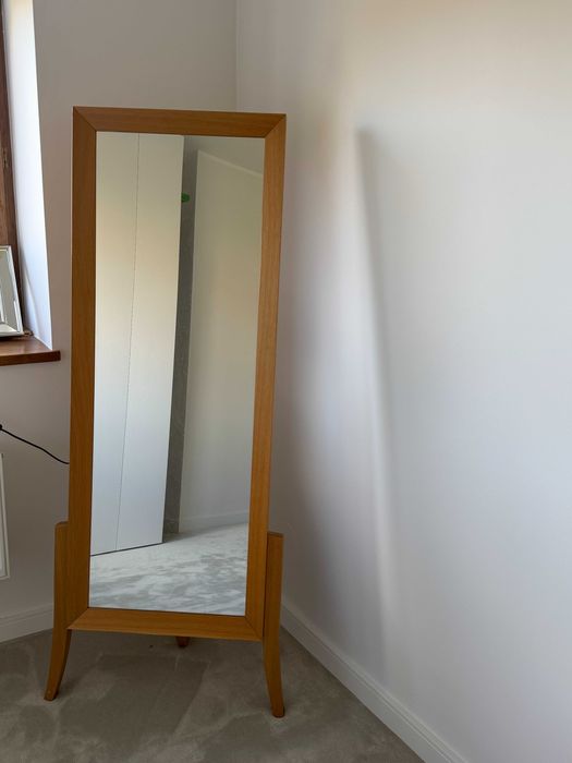 Dębowe meble do SYPIALNI