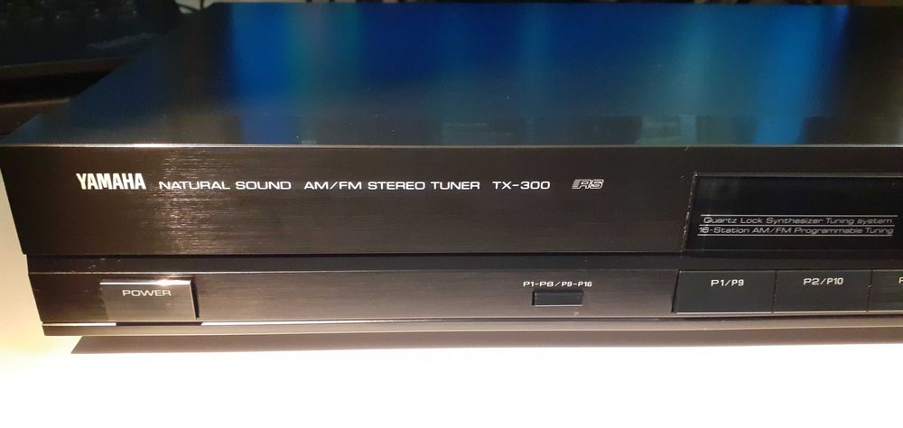 Rádio Yamaha TX-300