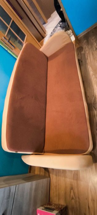 sprzedam wersalkę w dobrym stanie