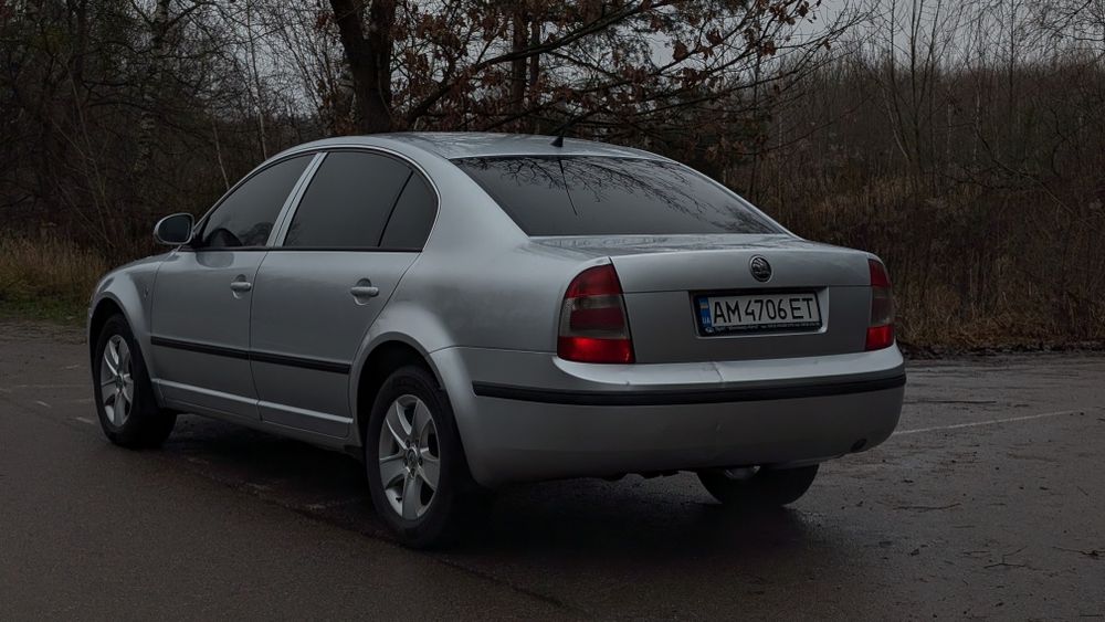 Skoda superb I  (1.8 2008)