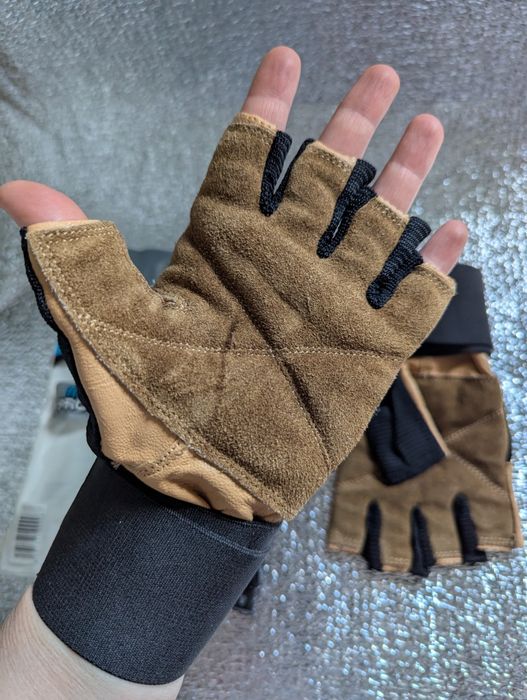 Рукавички MadMax для занять спортом