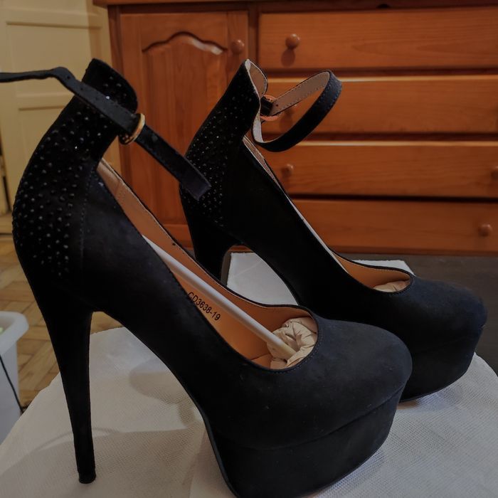 Sapatos novos altura 15cm salto agulha