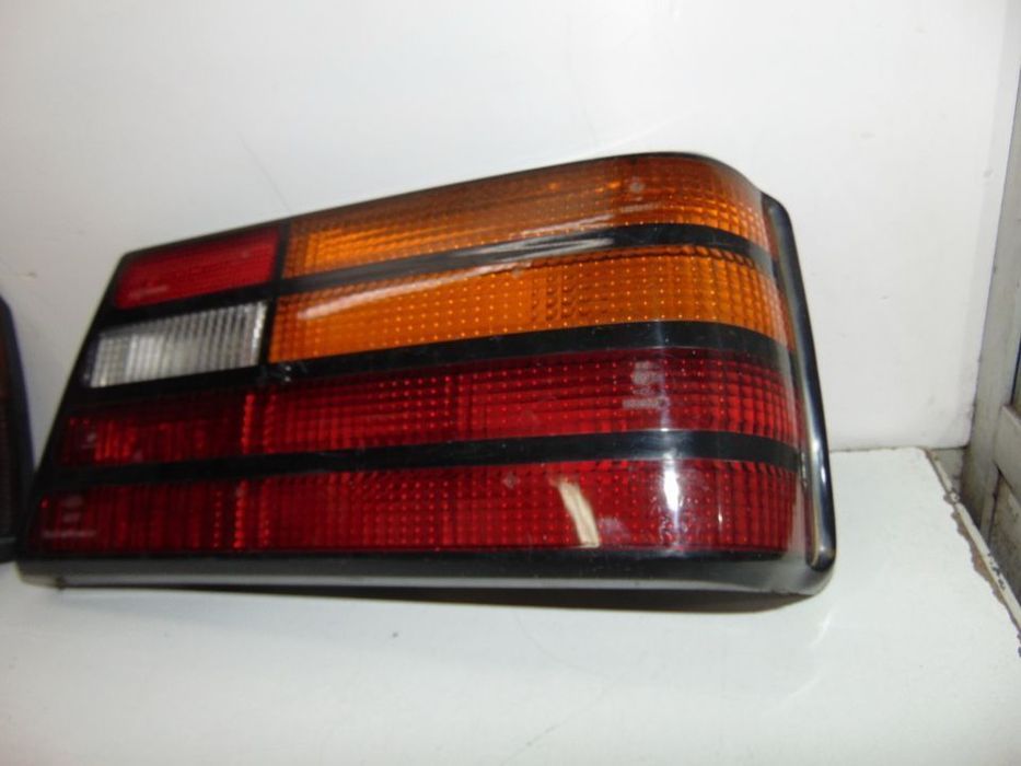 ford orion farolins traseiros