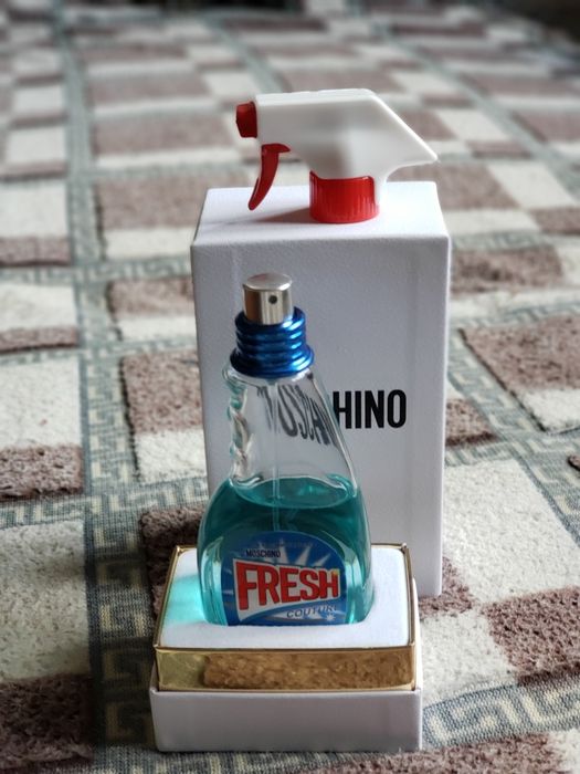 Продам туалетну воду Moschino Fresh Couture
