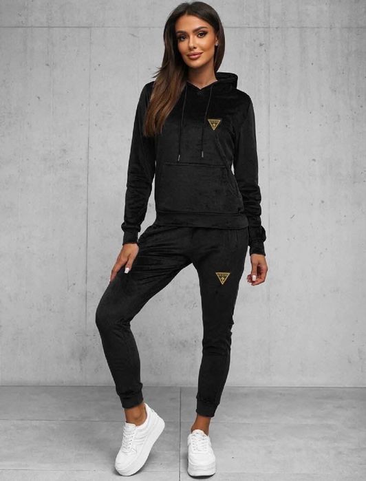 Dresik damski welurowy