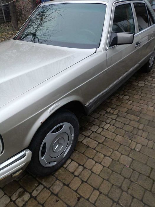Mercedes w126 1984р