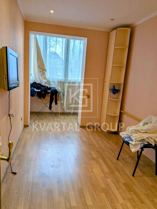 2-кімнатна квартира з ремонтом та меблями поруч із парком