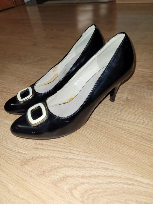 Buty damskie lakierki*stan bardzo dobry*