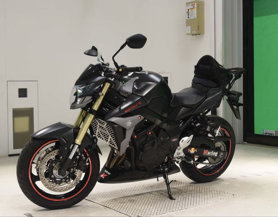 Suzuki GSR-750 Сузуки з Японії