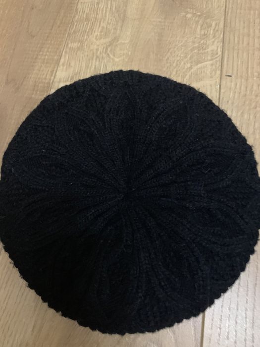 Берети жіночі…