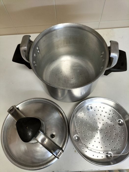 Vendo panela de pressão