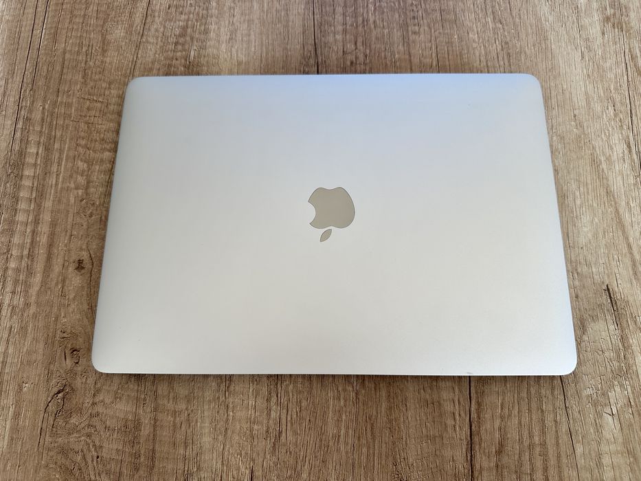 Apple Macbook Pro M1, 16 GB RAM, 1TB dysk twardy, 13”