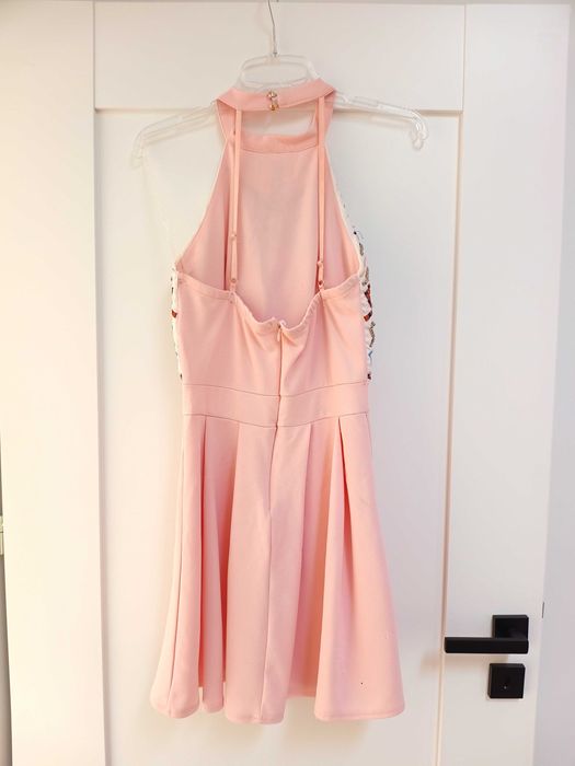 Elegancka pudrowa cekinowa włoska sukienka 32XXS pudrowy róż aztecka