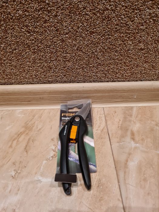 Nożyce sekator Fiskars Single Step SP27 (111270). Nowe!