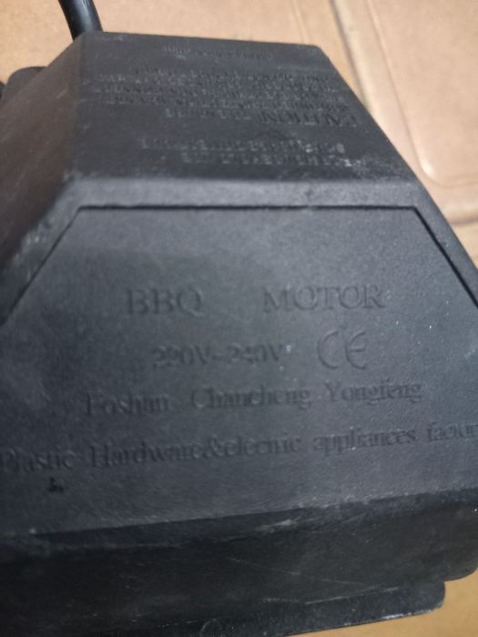 Motor para churrasqueira