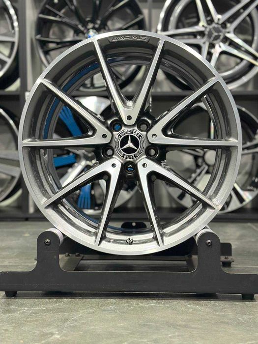 Оригінальні різноширокі диски R19 для MERCEDES E-Class AMG